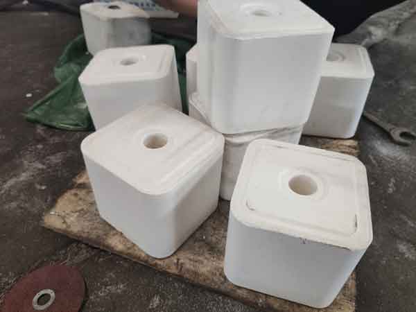 牛羊舔磚壓制樣件